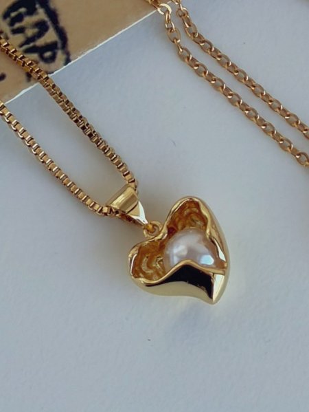 سنسال قلب يحمل لؤلؤة معدني لون مكفول